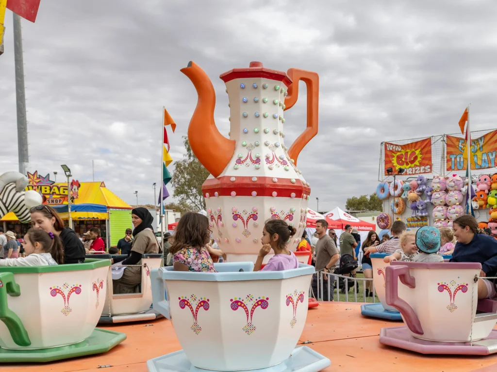 Cup & Saucer